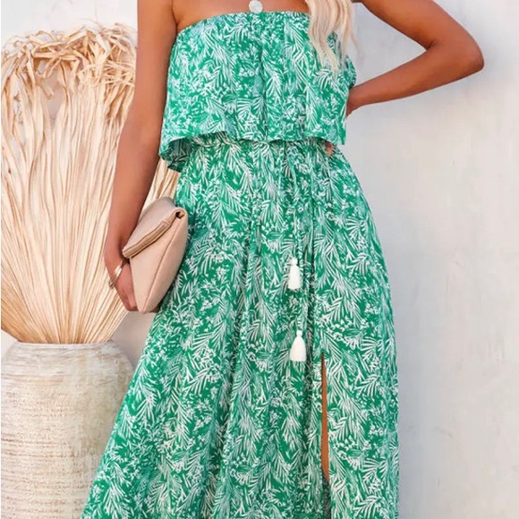 Aakaa Honolulu Hawaii green maxi dress - Picture 3 of 3